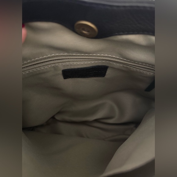 American Leather Co. Black Leather Acorn Double Entry Crossbody bag - Picture 5 of 16